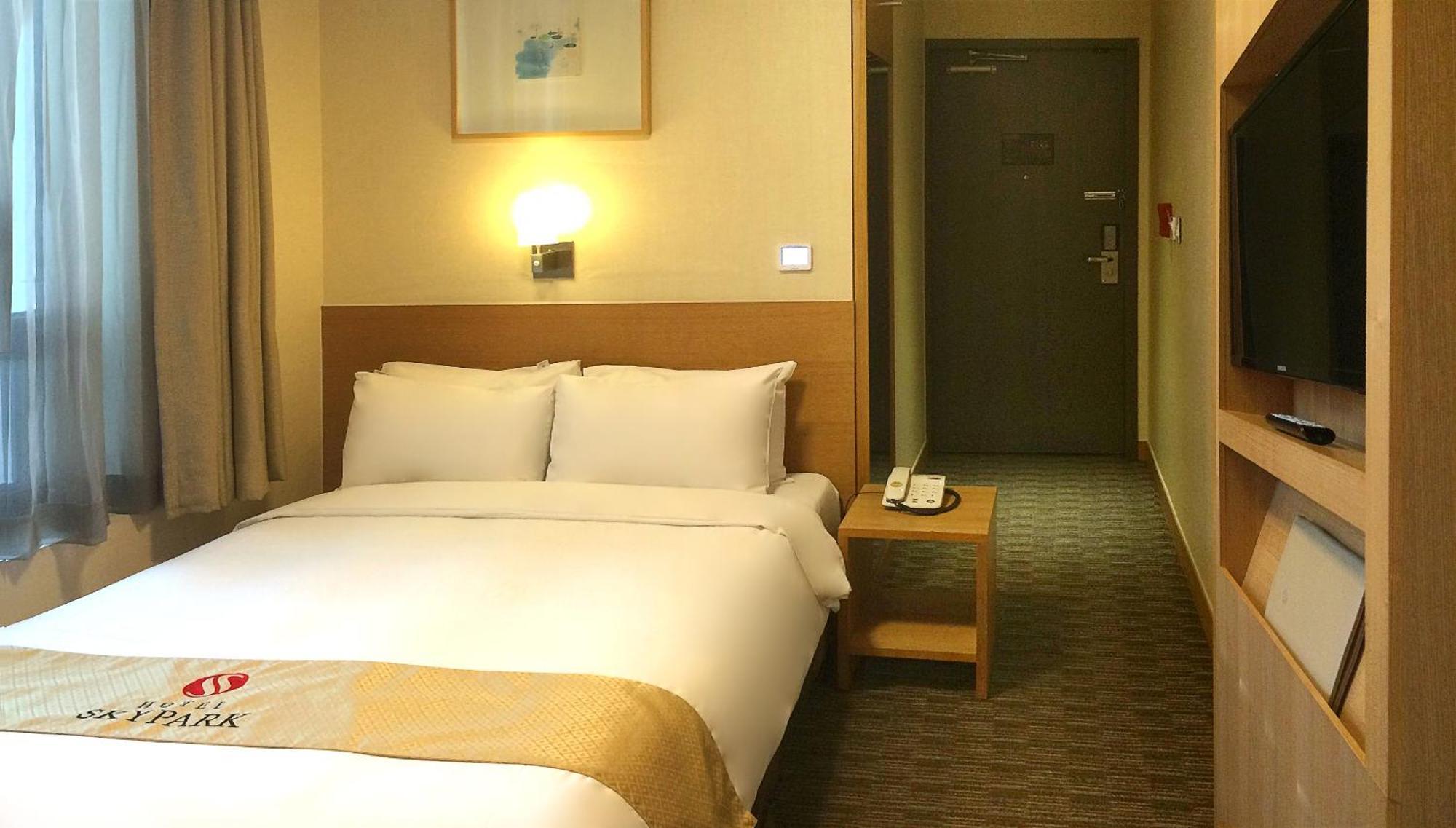 Hotel Skypark Central Myeongdong Seoul Room photo